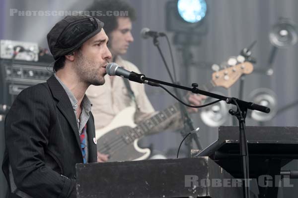 CHARLIE WINSTON - 2012-06-24 - PARIS - Hippodrome de Longchamp - Charlie Winston Gleave